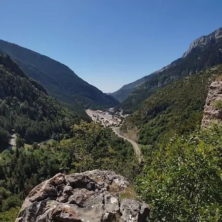 Avellano - Inmopremium Turistico Apartamento Canfranc